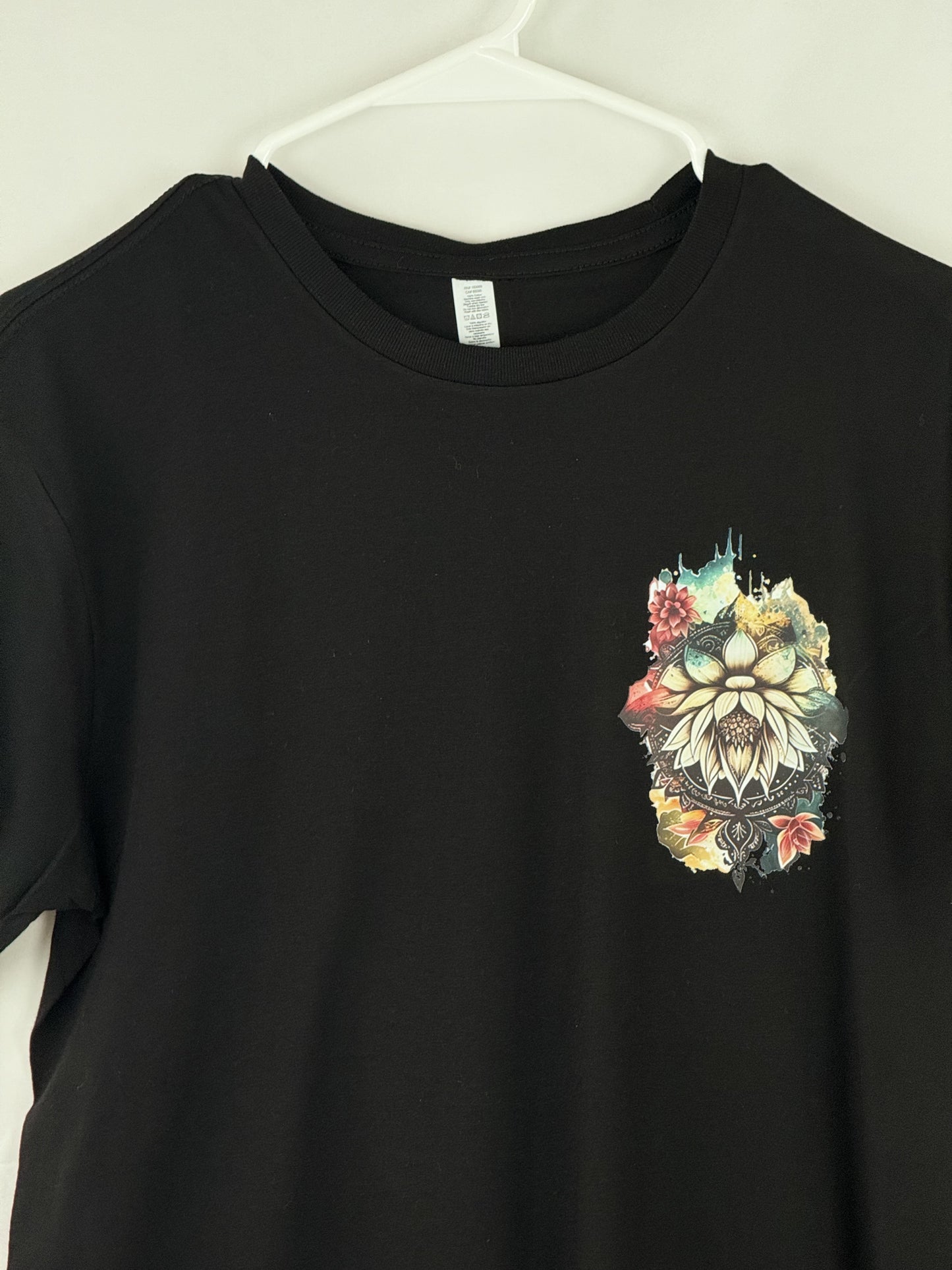 Floral Emblem Graphic T-Shirt - Nature's Artistry