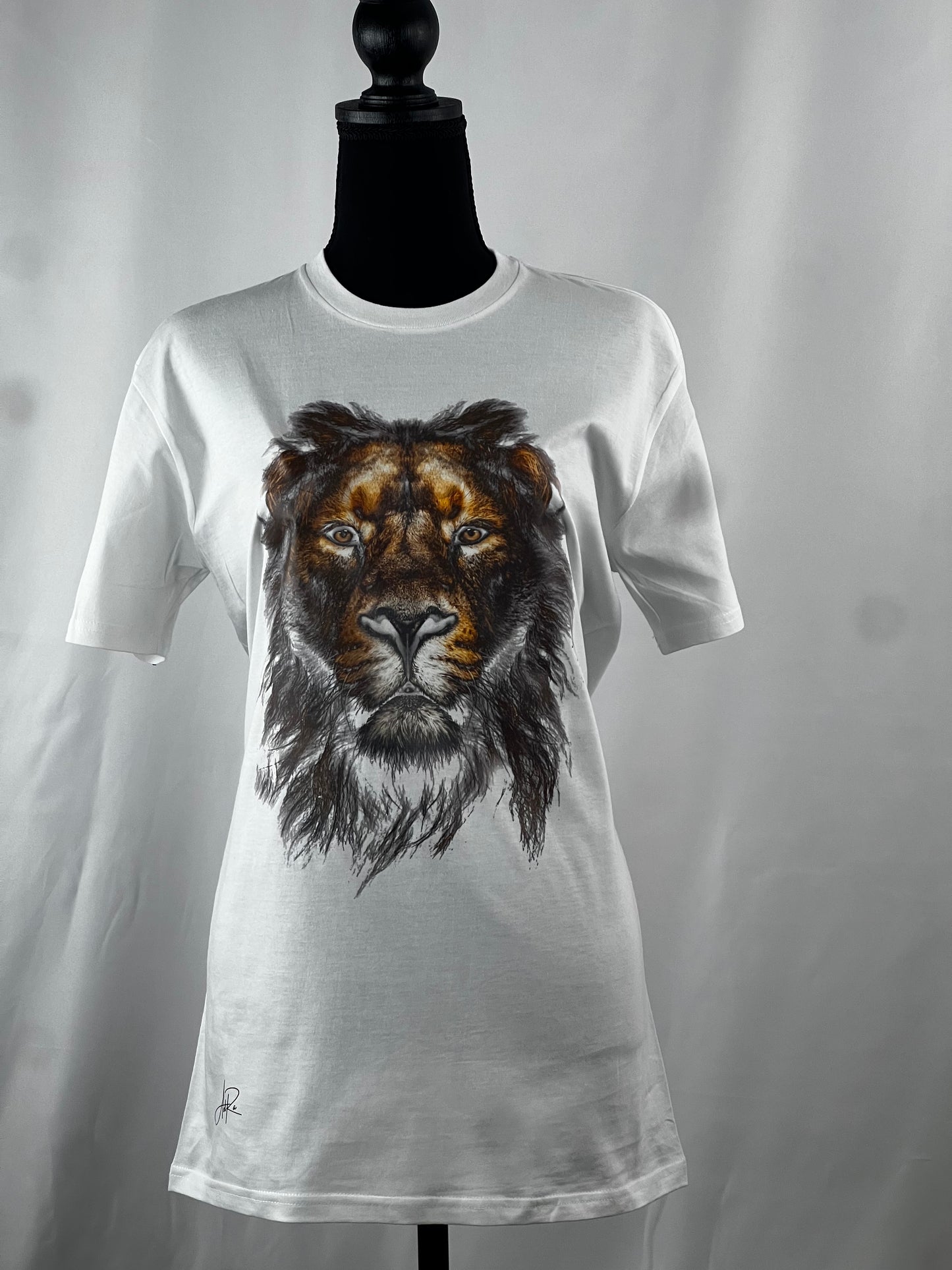 Make a Statement with Our Majestic Lion Head Graphic White T-Shirt | Adra Apparel