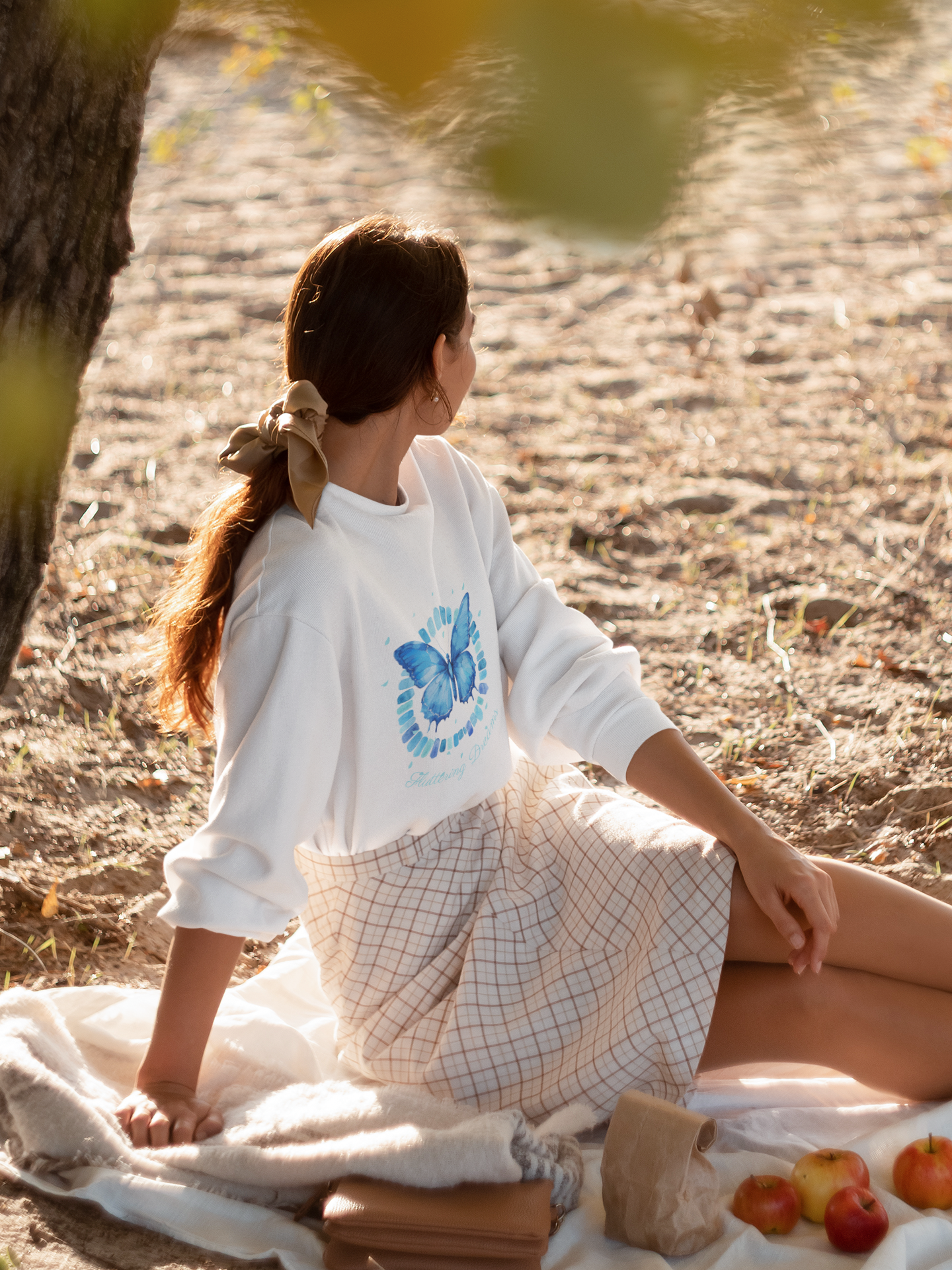 Butterfly Dreams Sweatshirt - Elegant Nature-Inspired Design